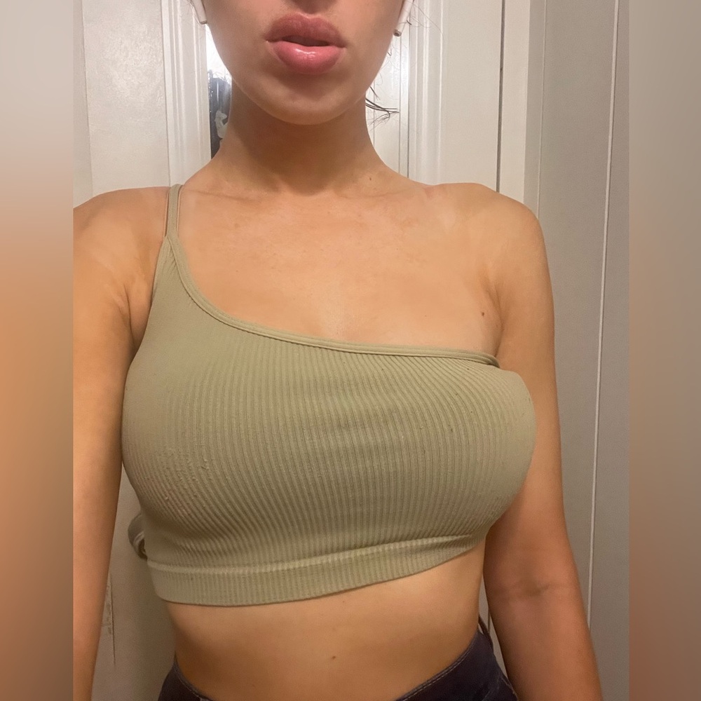 💕 Sorella One strap shoulder crop top 💕